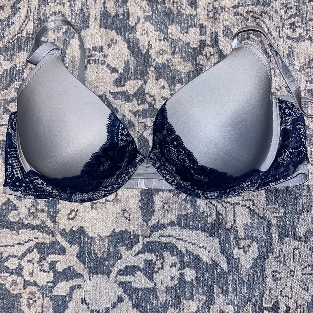 Cathrine Malandrino 38D bra